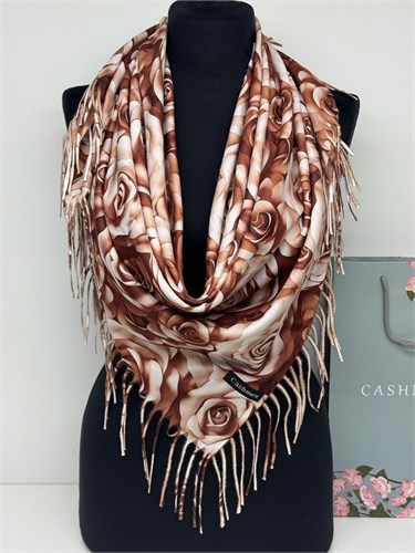 Модные и стильные платки 10099